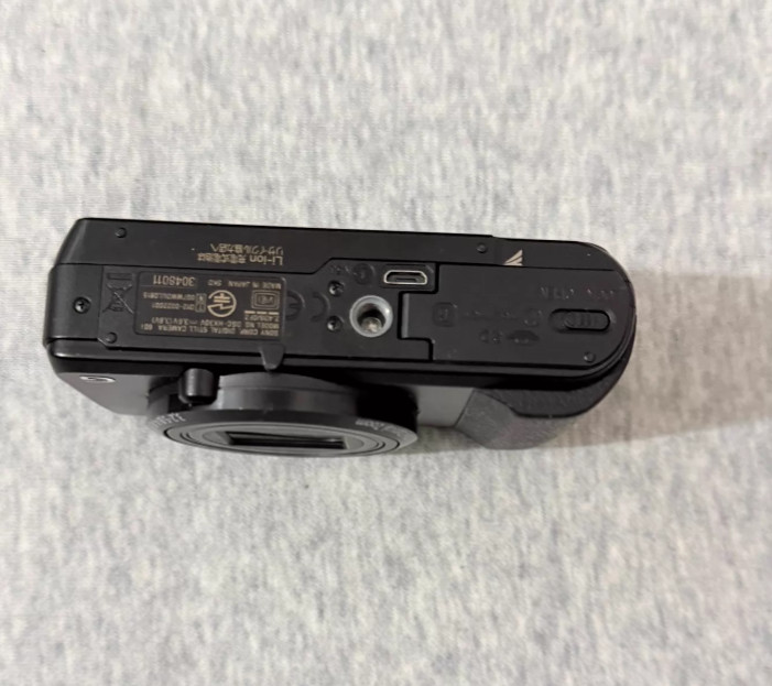 Sony Cyber-shot DSC-HX30V 18.2 MP digital camera Black 20x zoom English