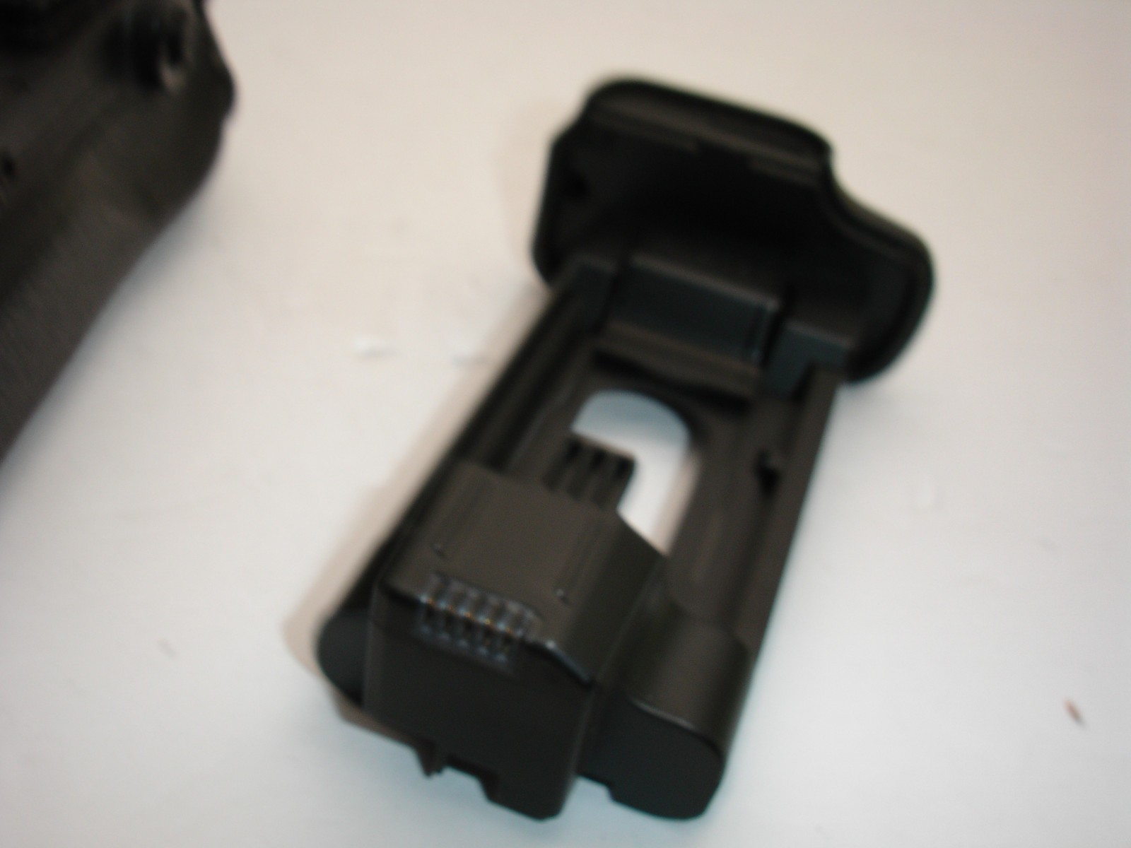 VELLO Vertical Battery Grip for Nikon D800 D800E camera BG-N7
