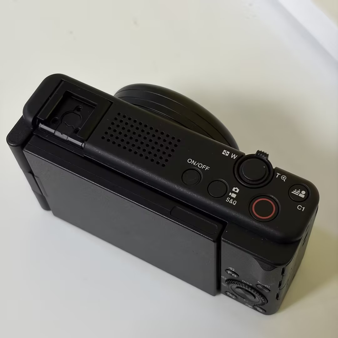 Sony ZV-1F Digital Camera for Content Creators – 4K Video – 20.1MP – 95% New