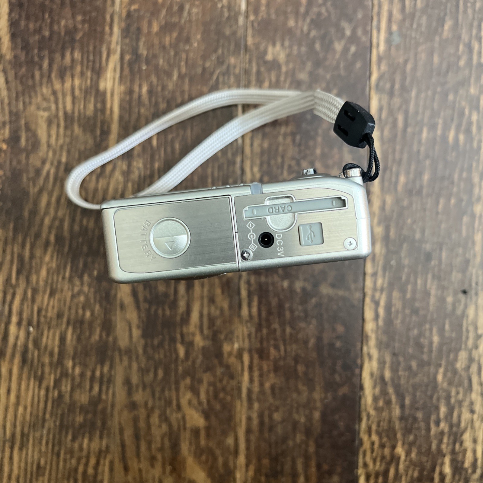 Konica Minolta Dimage Digital Camera X31 3.2MP Compact Silver Y2K – Tested