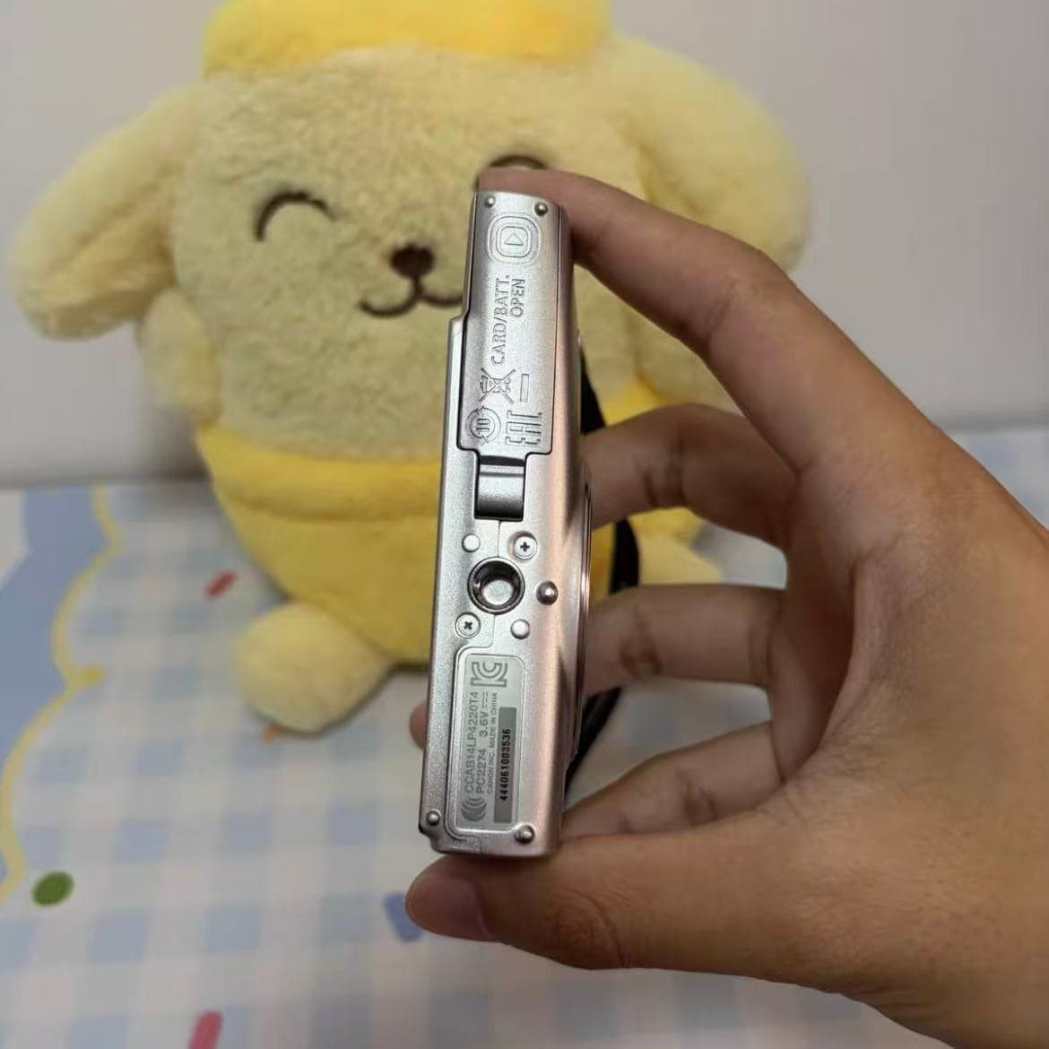 Canon IXUS 285 HS Digital Camera Silver Charger SD Battery Good Condition Tested