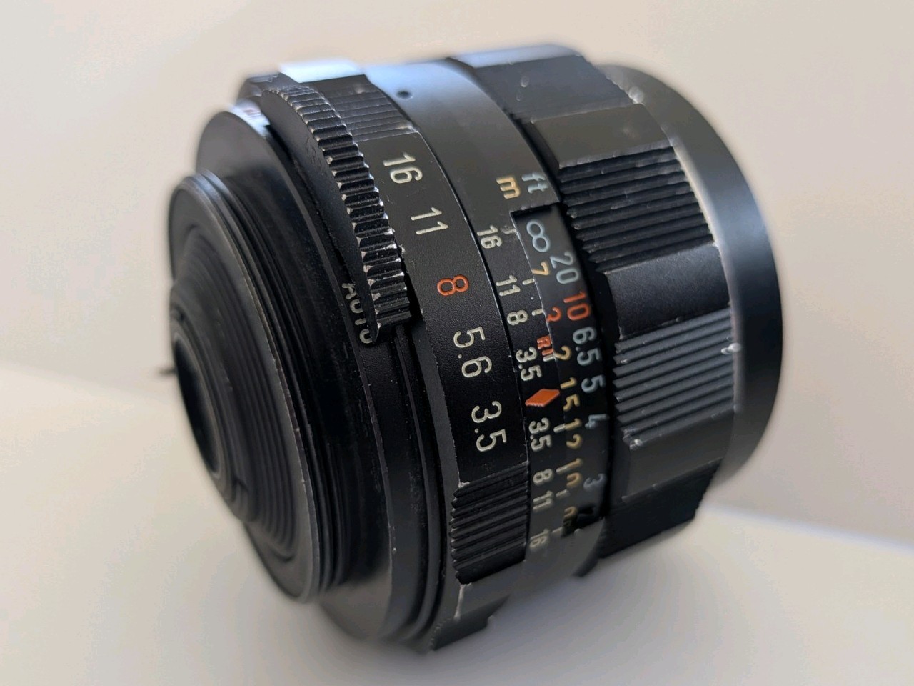 Asahi Pentax Super Takumar 28mm f/3.5 M42 Vintage Manual Focus Wide Camera Lens