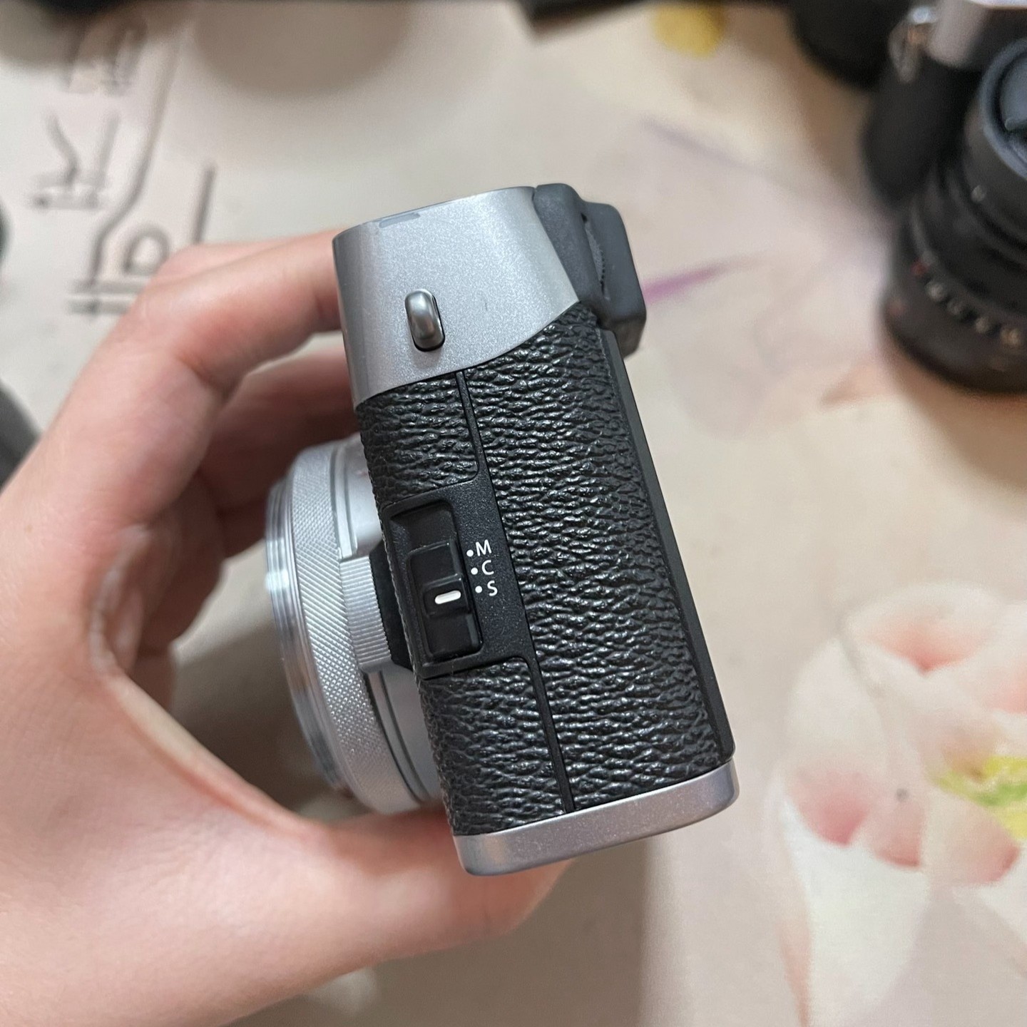 Fujifilm X100F 24.3 MP APS-C Digital Camera w/23mm f2 Lens Tested Built-in Wi-Fi