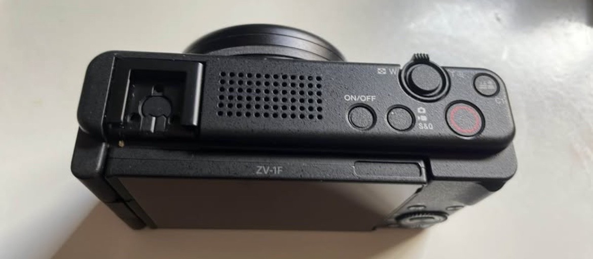 Sony ZV-1F 20.1MP 4K f/2 Vlogging Digital Camera – Black