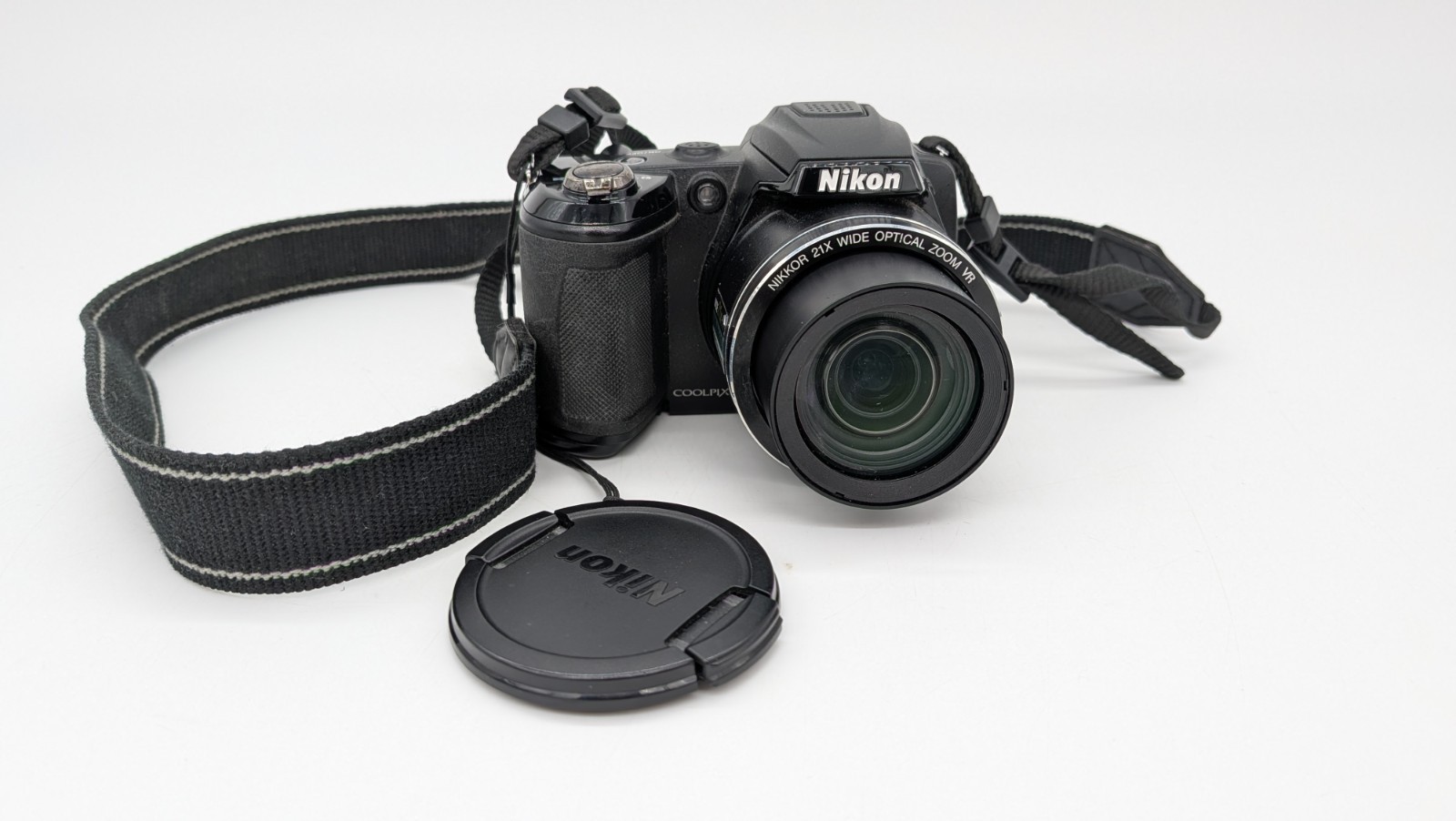 Nikon COOLPIX L310 14.1MP Digital Camera Black 21x Optical Tested
