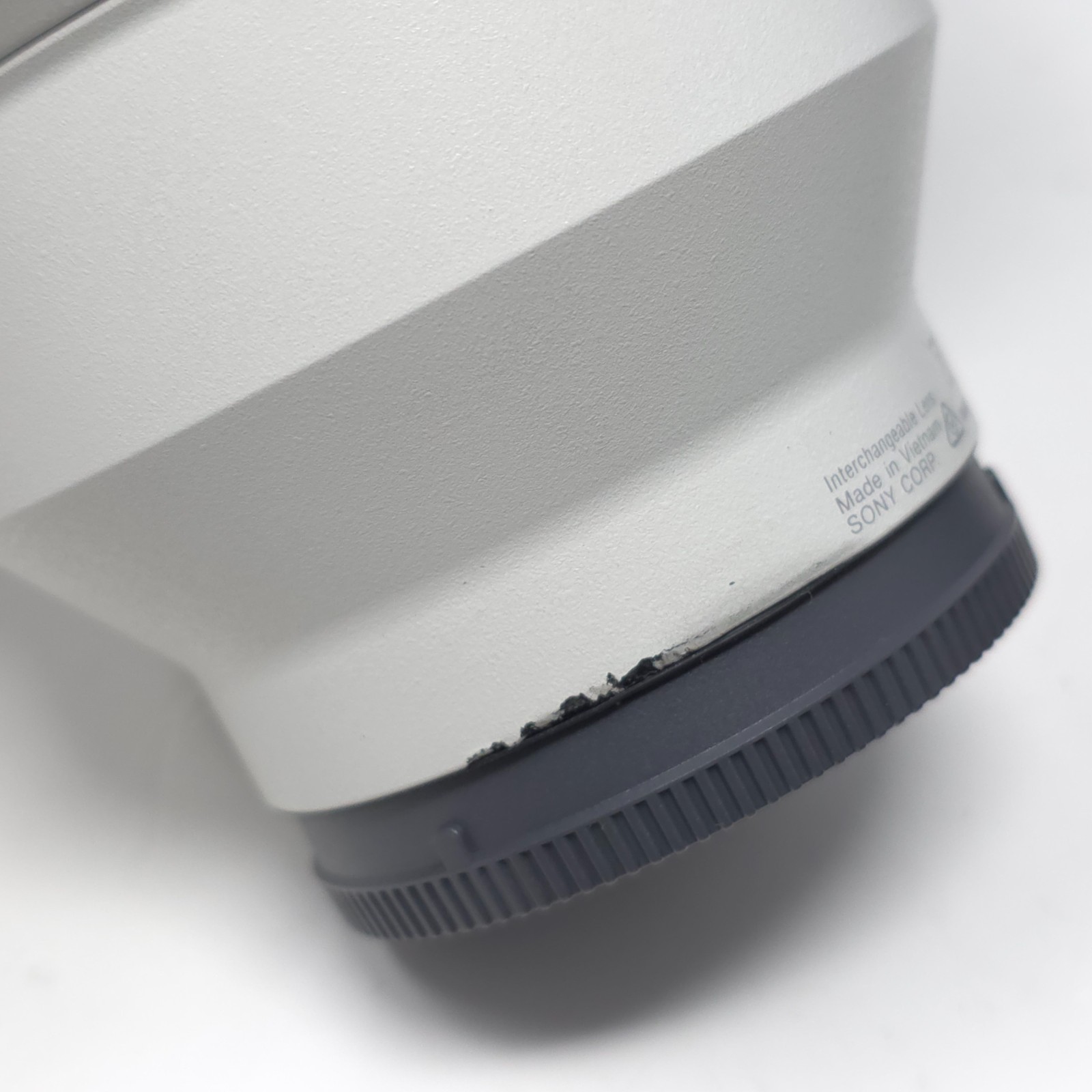 Sony FE 200-600mm f/5.6-6.3 G OSS Telephoto Zoom Lens