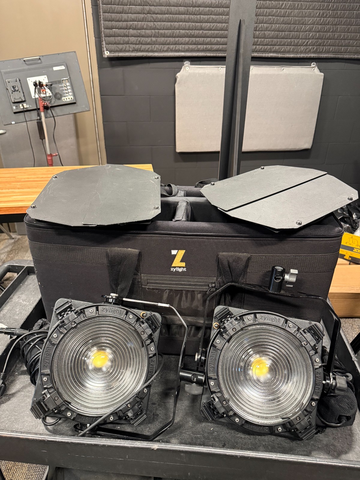 Zylight F8-D 100 LED Fresnel (Daylight) TWO Light kit with V-Mount and Case