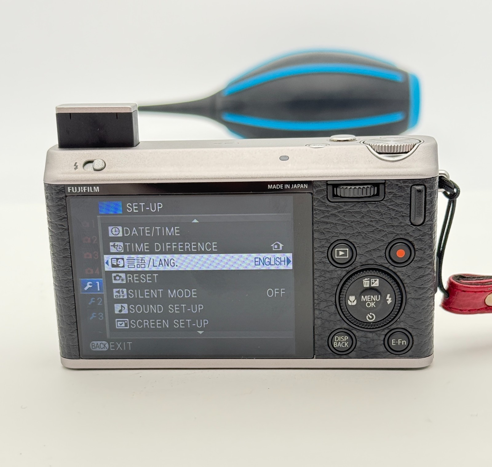 Fujifilm XF1 Digital Camera X Series 12.0MP 4x Optical Zoom Silver With Charger