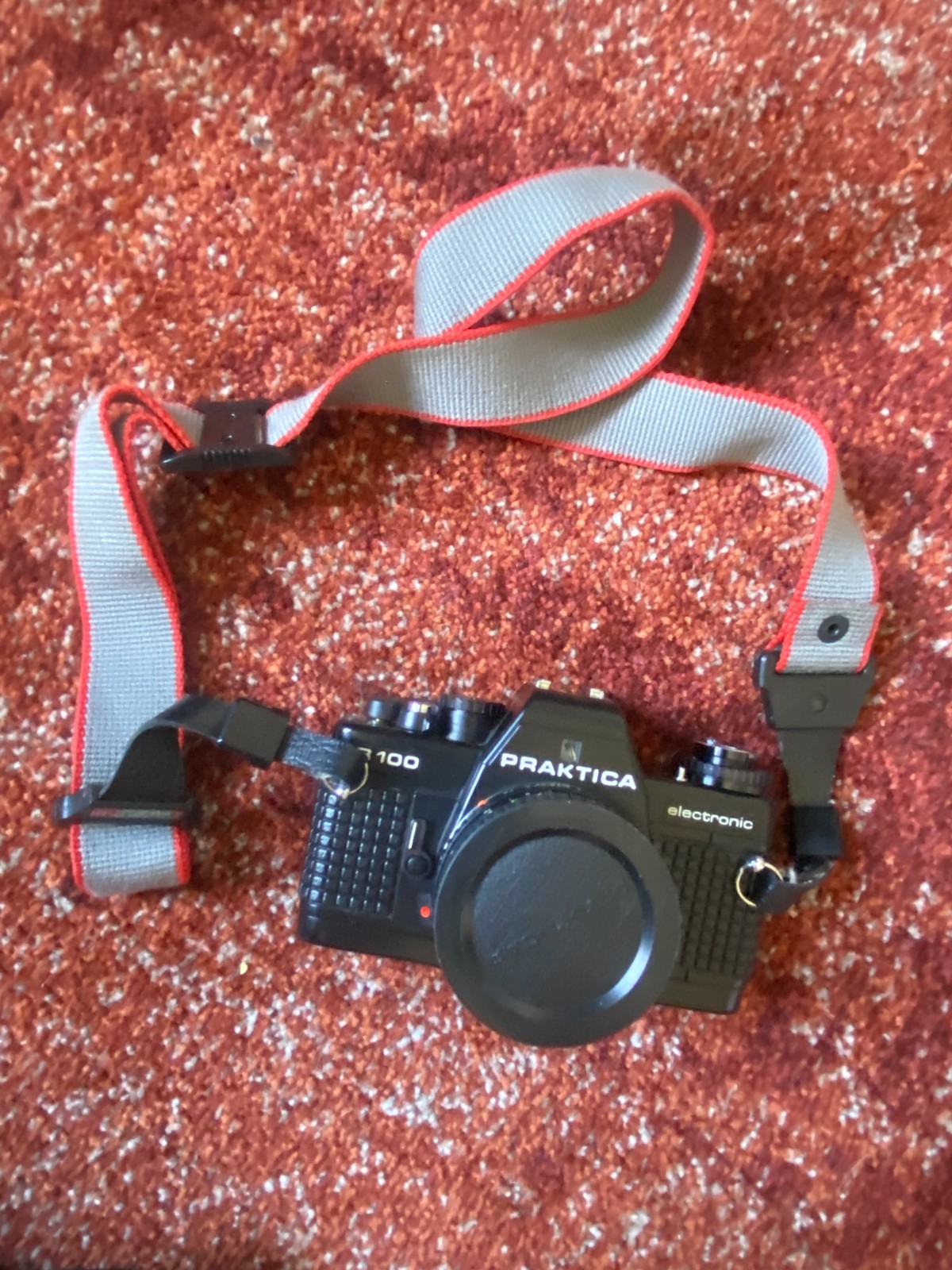 BUNDLE!! Praktica B100 Electronic 35mm SLR Film Camera & 3 Lenses + Flash