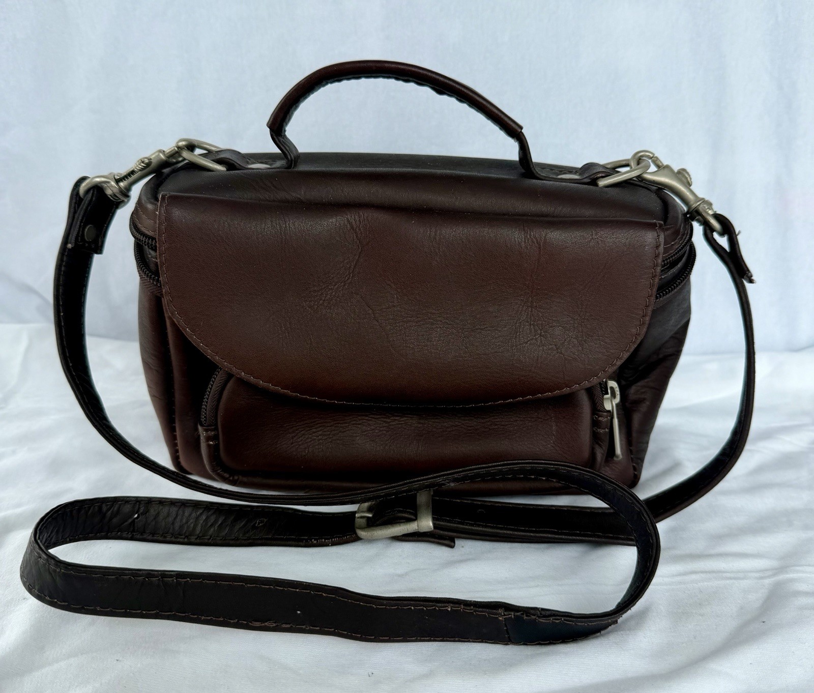 Piel Brown Leather Camera Carry/Shoulder Bag w/ Strap, Zip, Accessory Pockets