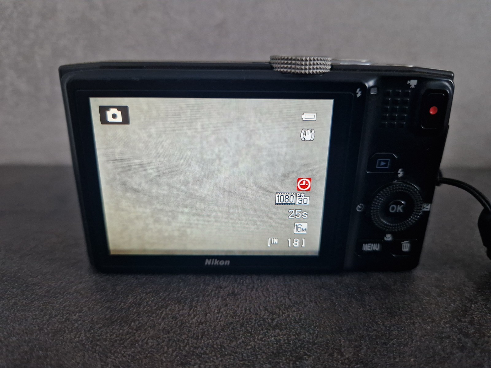 Nikon Coolpix S8200 16.1MP Compact Digital Camera Working