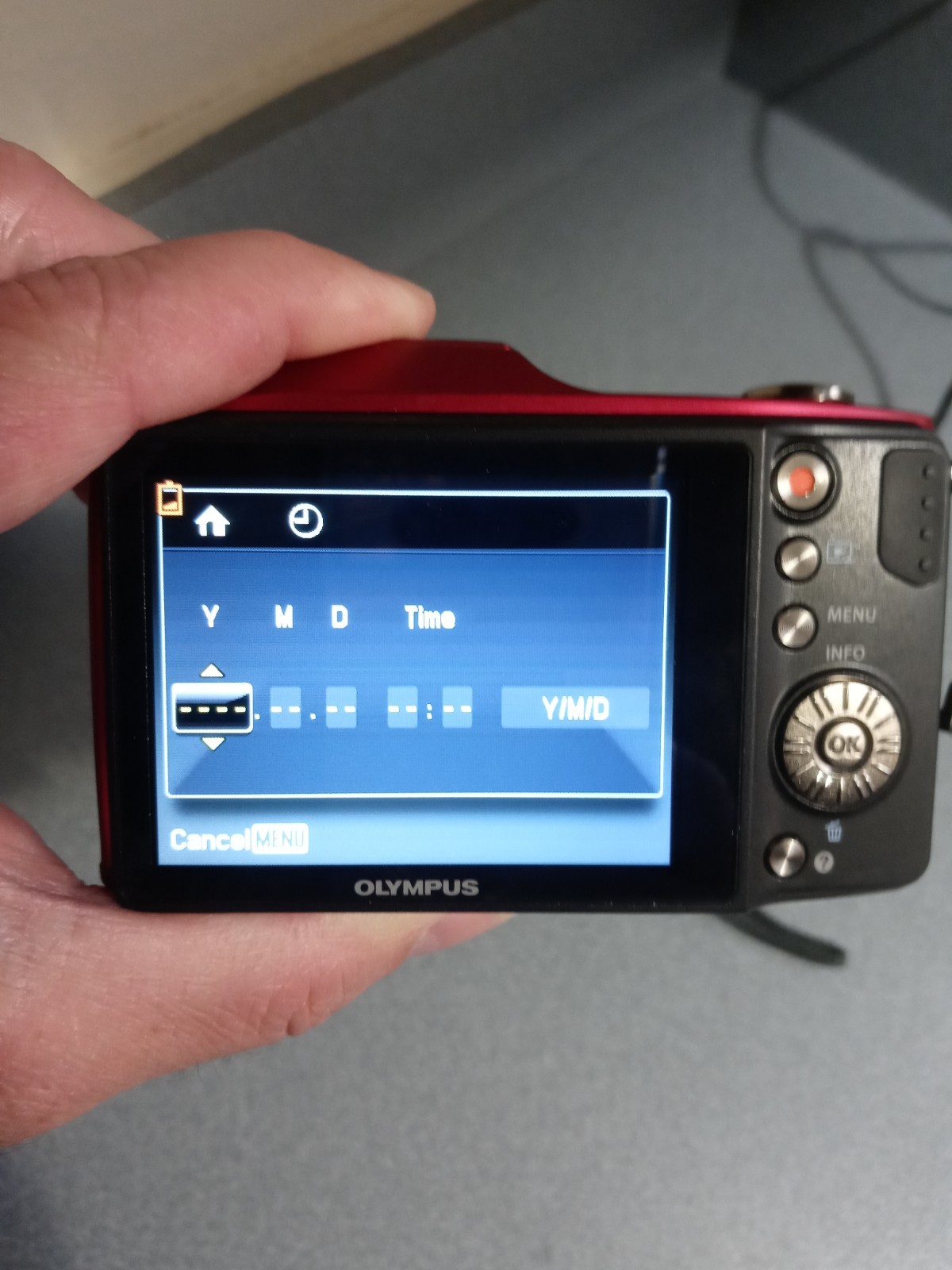 Olympus SZ-14 Digital Camera Red 14.0MP with Battery,pny4gb,& charger – Tested.