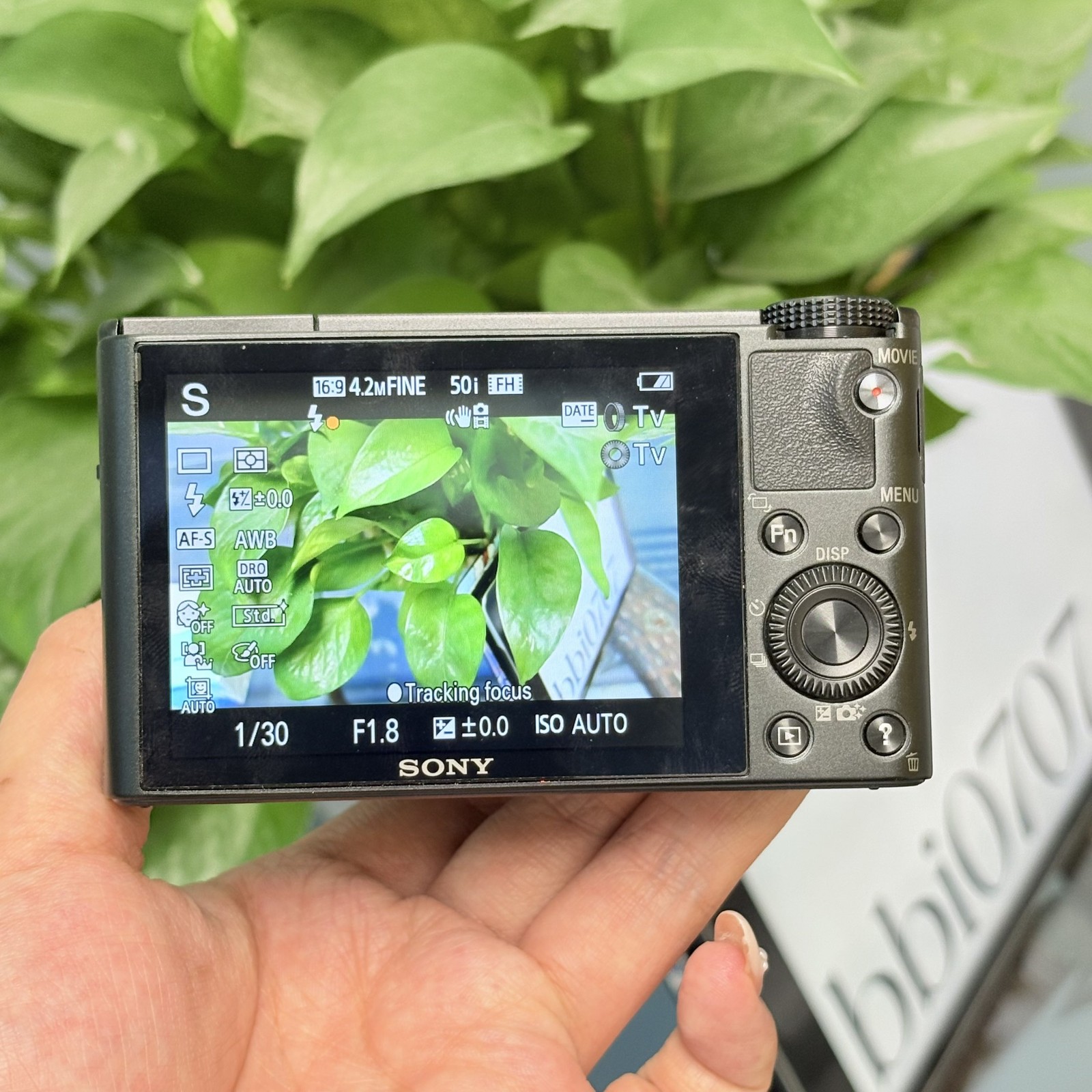 Sony RX100 20.2 MP 3.6 x Compact Digital Camera w/Charger & Card&Battery