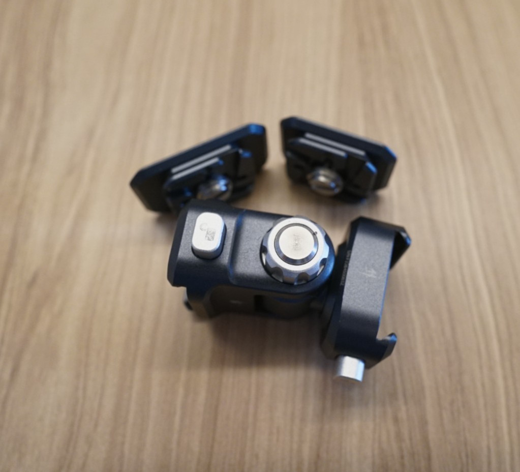 Ulanzi Falcam F22 Tilting Head for Monitor & Mount Plates (FeelWorld)