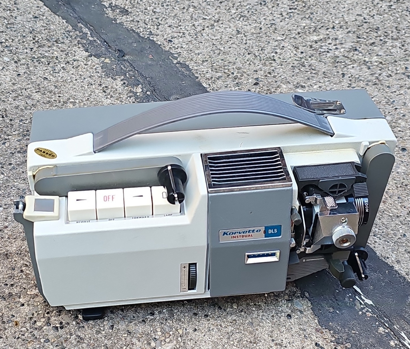Kodascope Konvette DLS Desktop Portable 8mm Projector Gray/White 500W 100mm