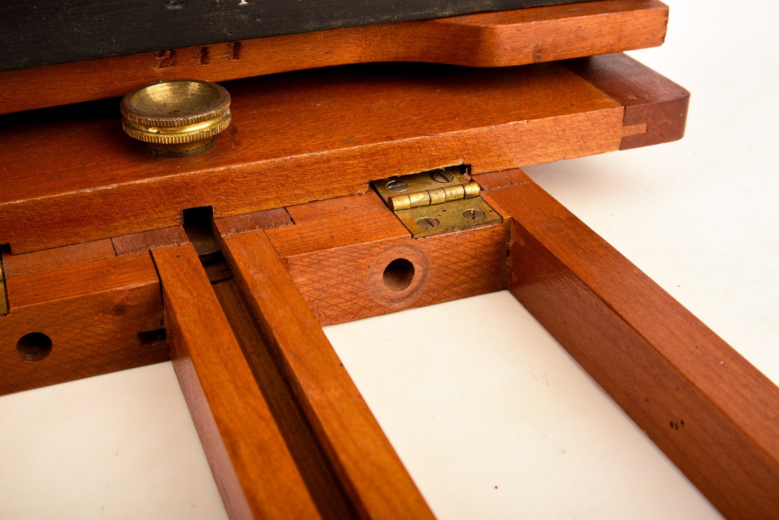 Putnam Marvel 5×8″ Large Format Tailboard Camera with Waterbury Brass Lens V33