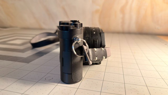 Leica D-Lux 8 Excellent Complete Kit + Genuine Leica Leather Case Box Papers