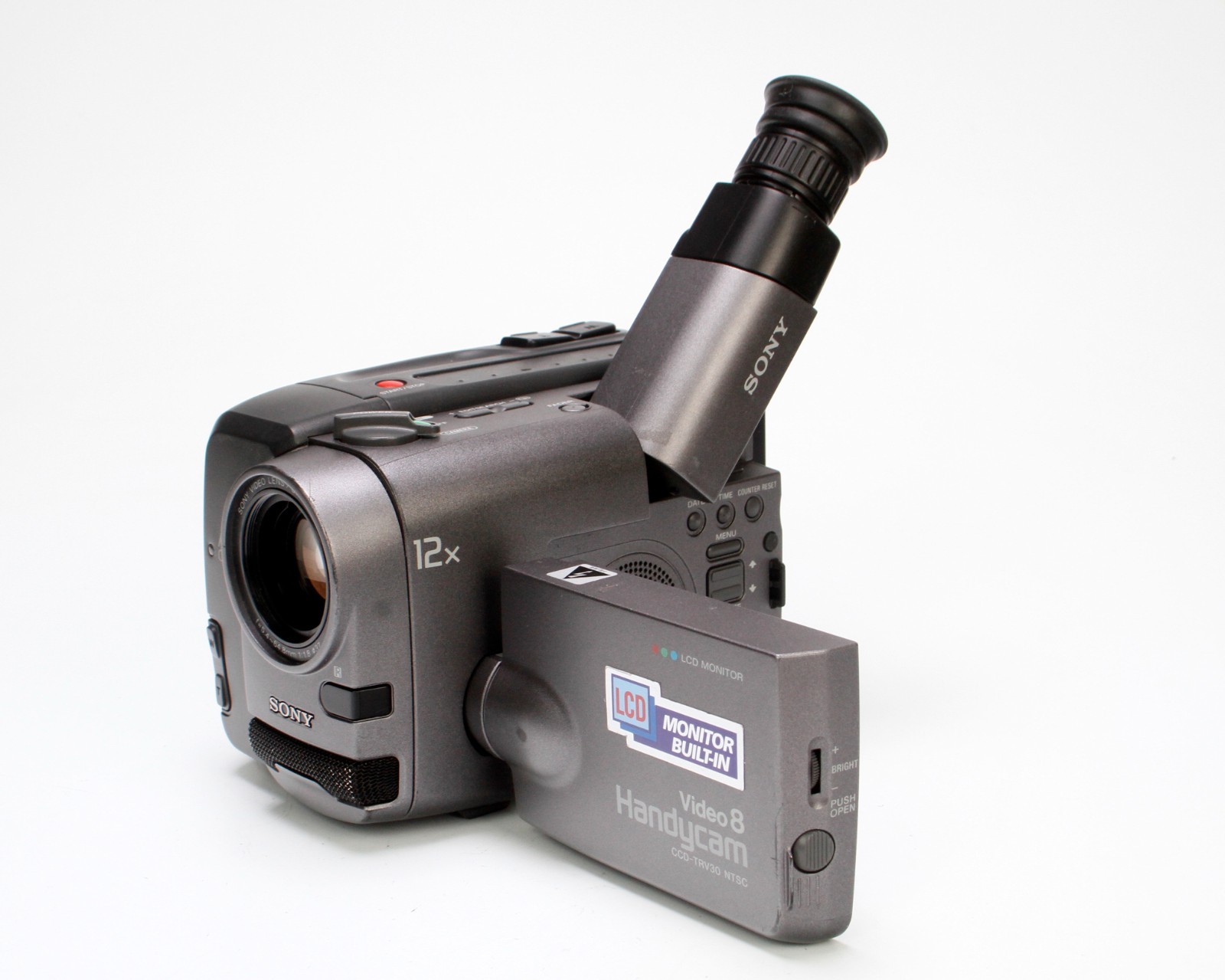 Sony Handycam CCD-TRV30 Video8 Standard Definition Camcorder (Gray)