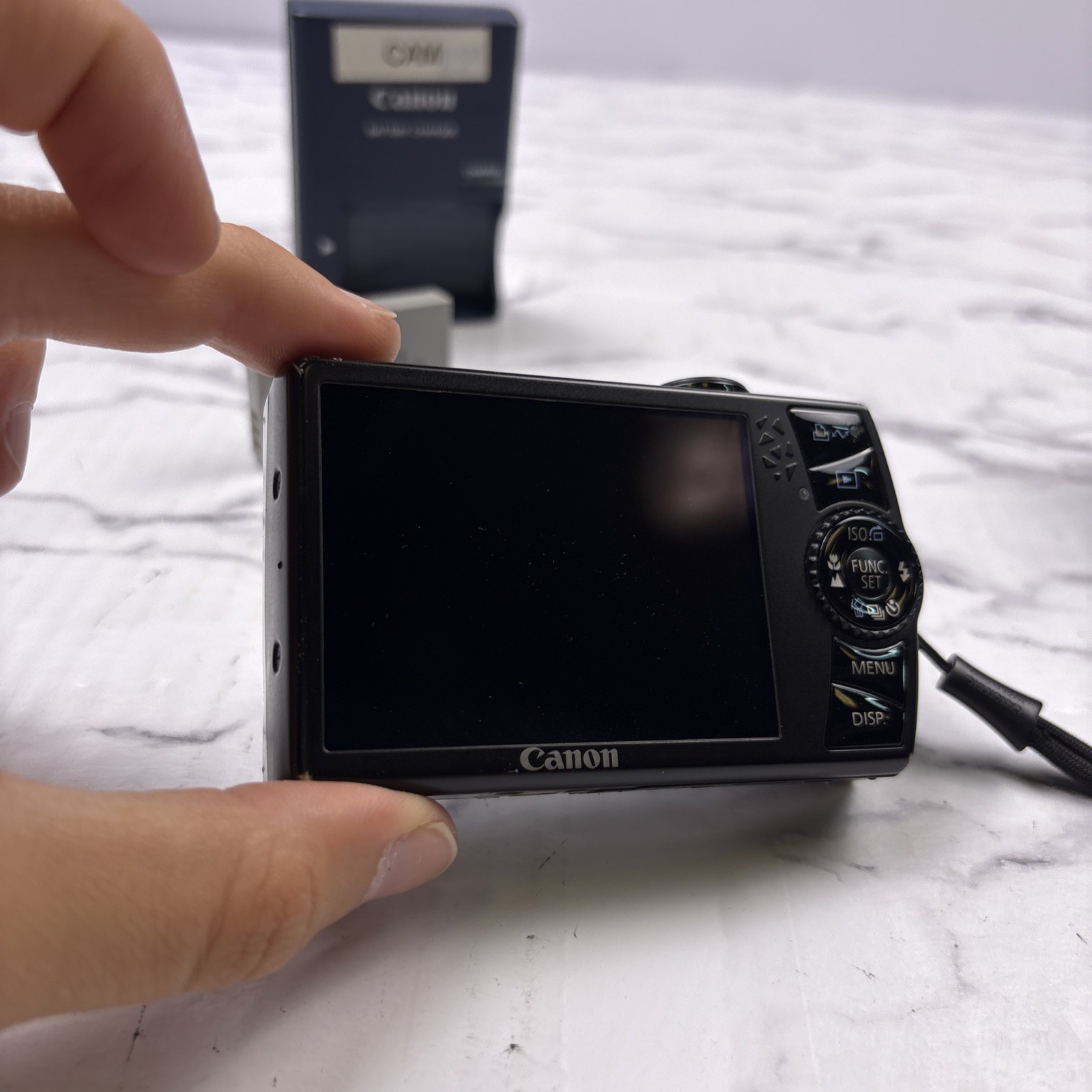 Canon PowerShot SD 880 IS Digital ELPH 10.0MP 4x W 2 Batteries & SD Card Tested