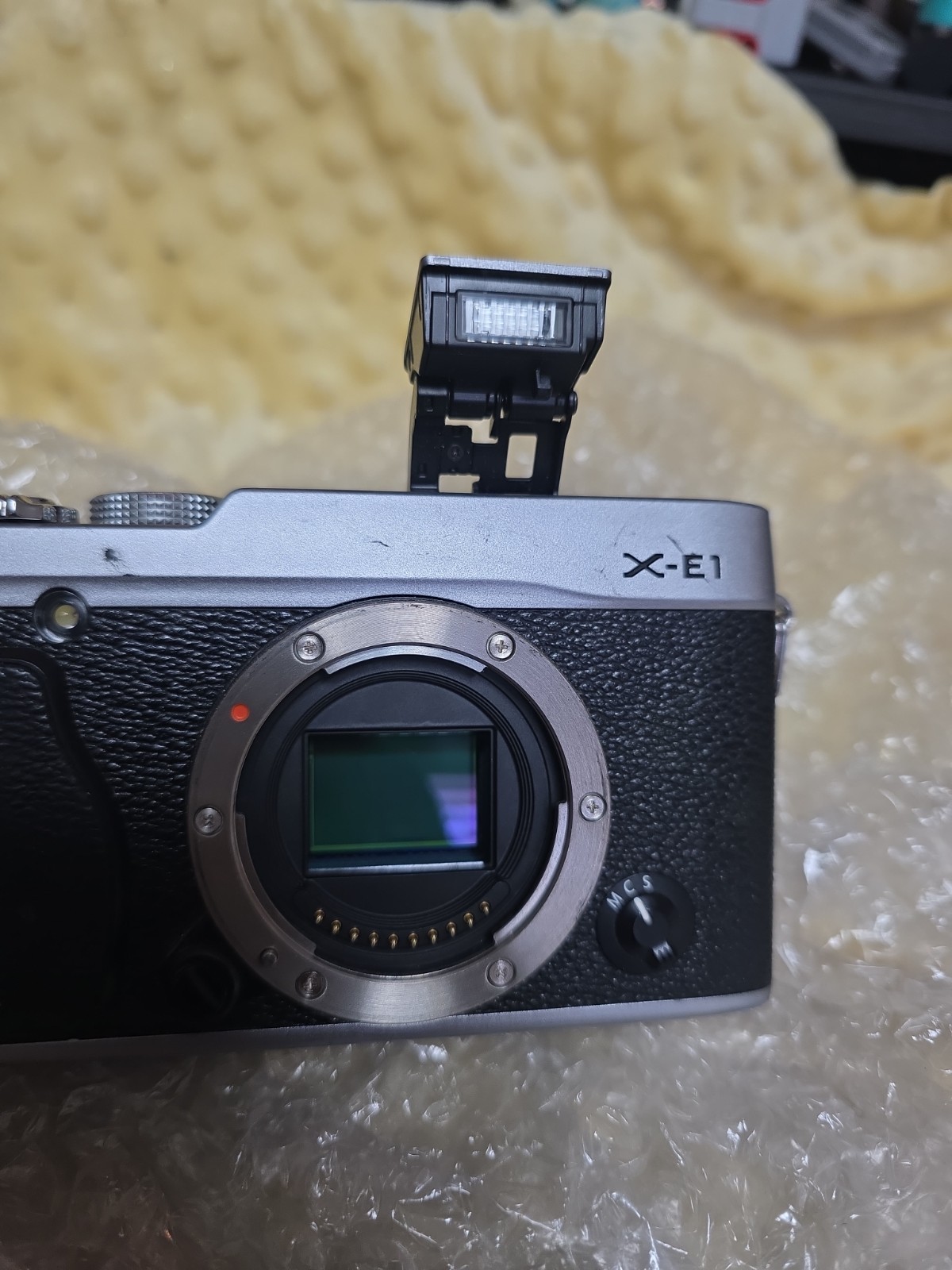Fujifilm Fuji X Series X-E1 16.3MP Mirrorless Digital Camera (Body) W/ Battery