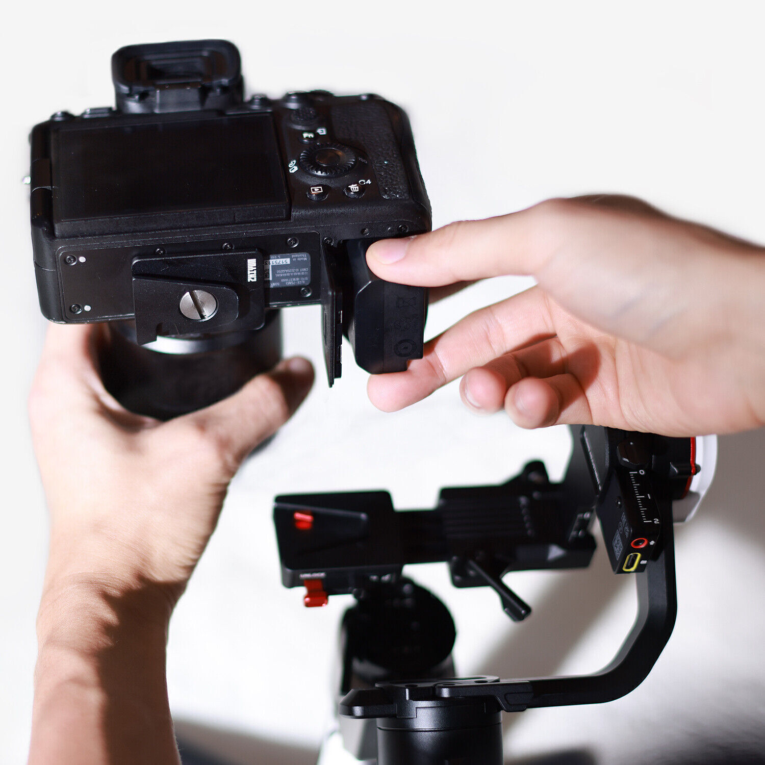 Zhiyun Crane-M3 3-Axis Handheld Gimbal Stabilizer Smartphone Action Cameras DSLR