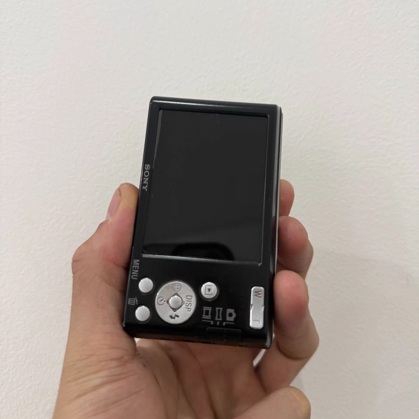 Sony DSC-W830 Cyber-Shot 20.1MP 8x zoom Digital Camera Black