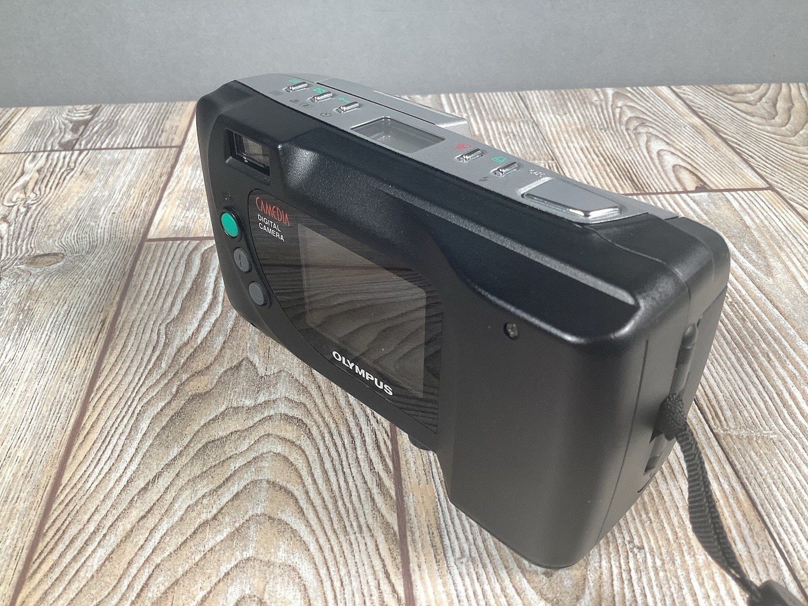 Olympus Digital Camera Model No D-360L – 1.3 Megapixel – Part Working Read Desc