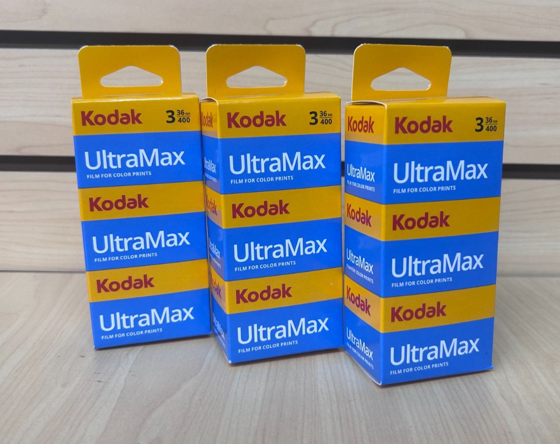 3x Kodak UltraMax 400 Color Negative Film (35mm Roll, 36 Exposures, 3-Pack)