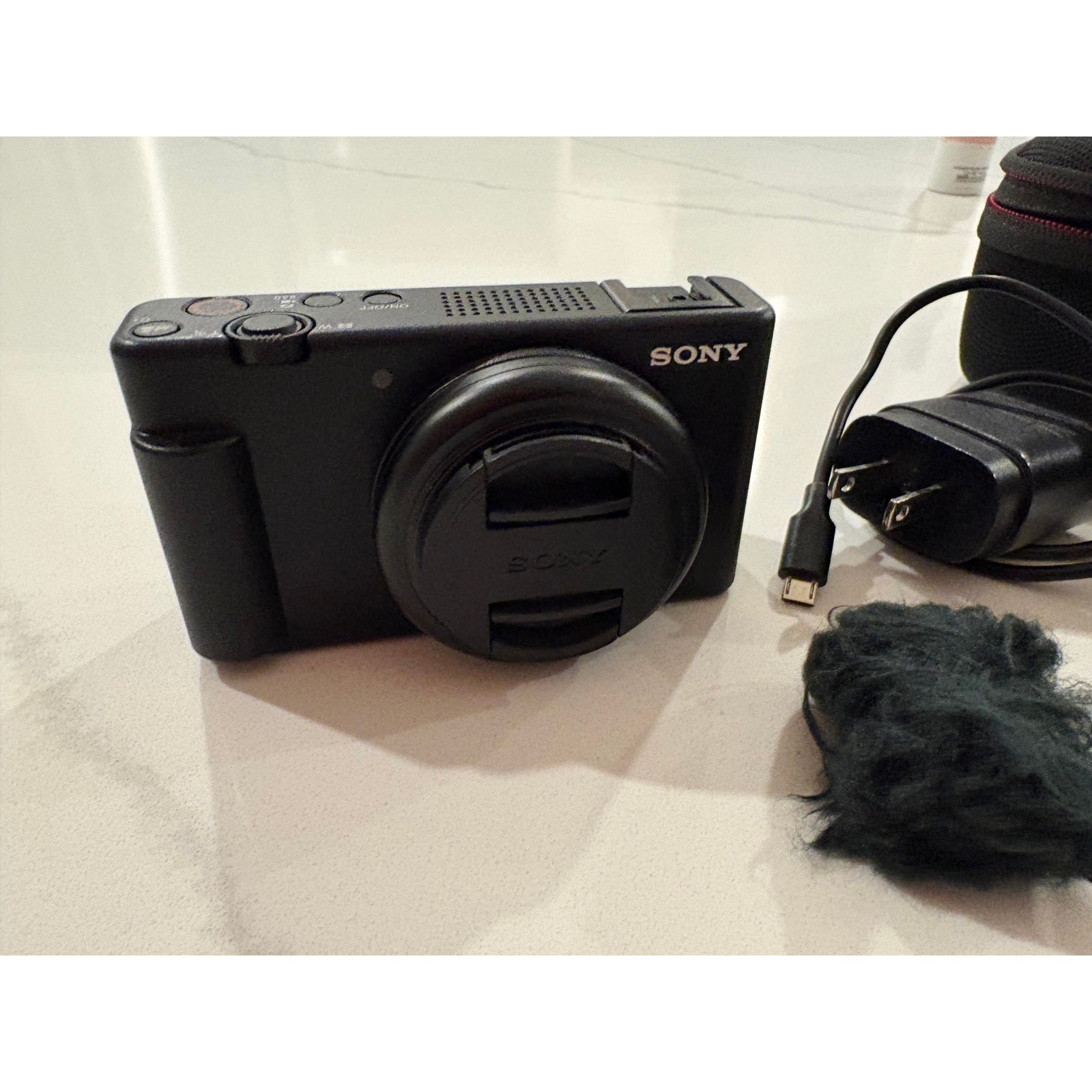 Sony ZV-1F Vloggers Camera with accessories!!!!