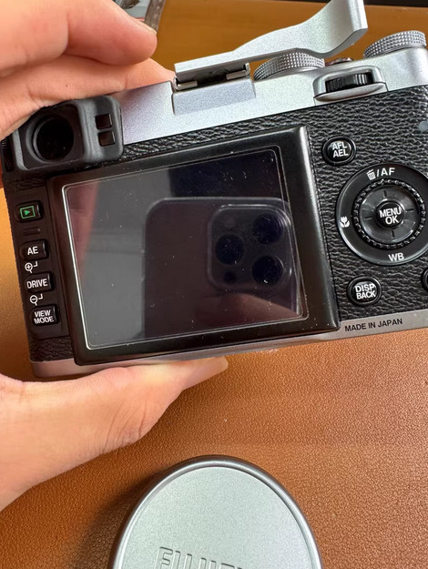 FUJIFILM FinePix X100S Silver 16.3MP Compact Digital Camera Point & Shot 90%New