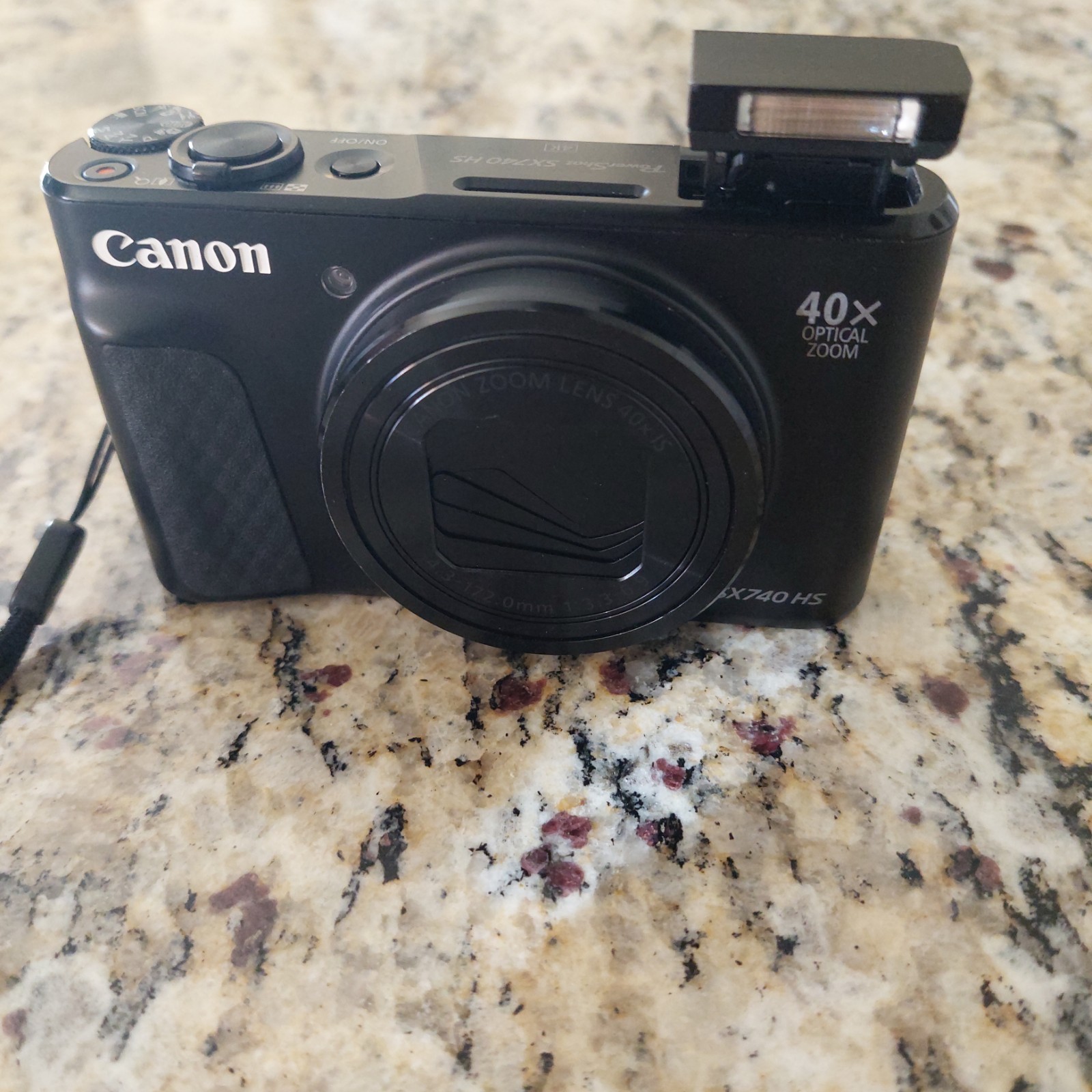 Canon PowerShot SX740 HS Compact Camera 20.3MP 40x Zoom 4K Wi‑Fi Black