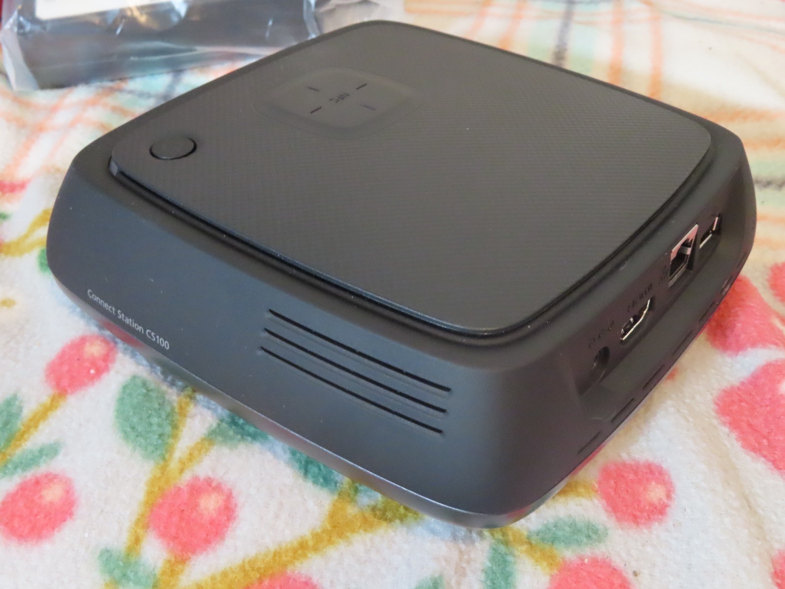 CANON Connect Station CS100 Photo Video Hub 1TB Storage Open Box