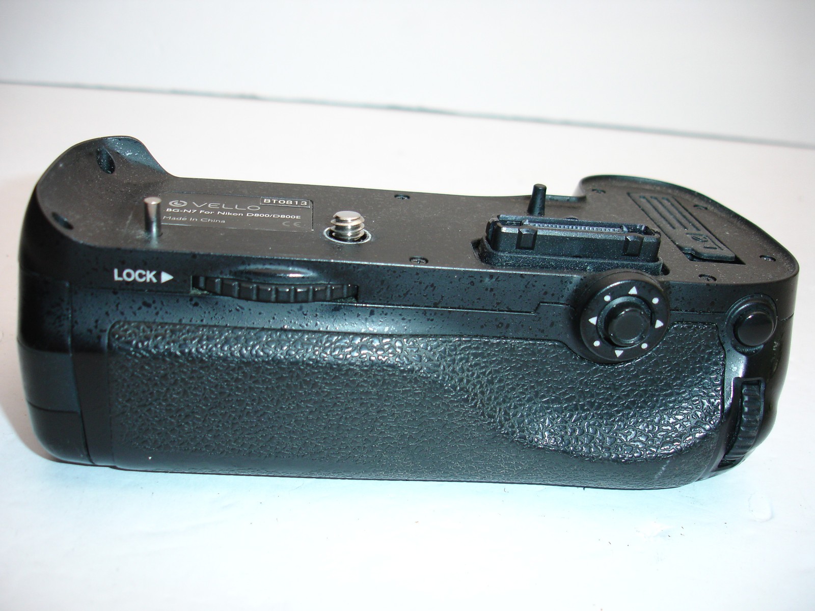 VELLO Vertical Battery Grip for Nikon D800 D800E camera BG-N7