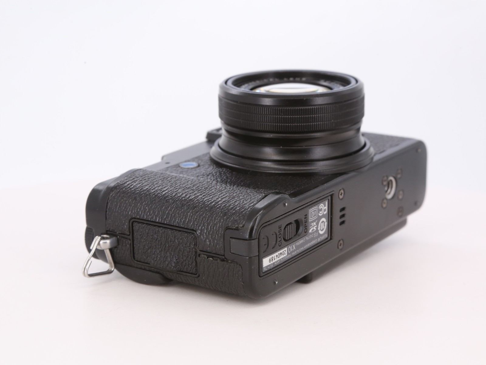 [Good, Shipping from US] Fujifilm X10 Camera