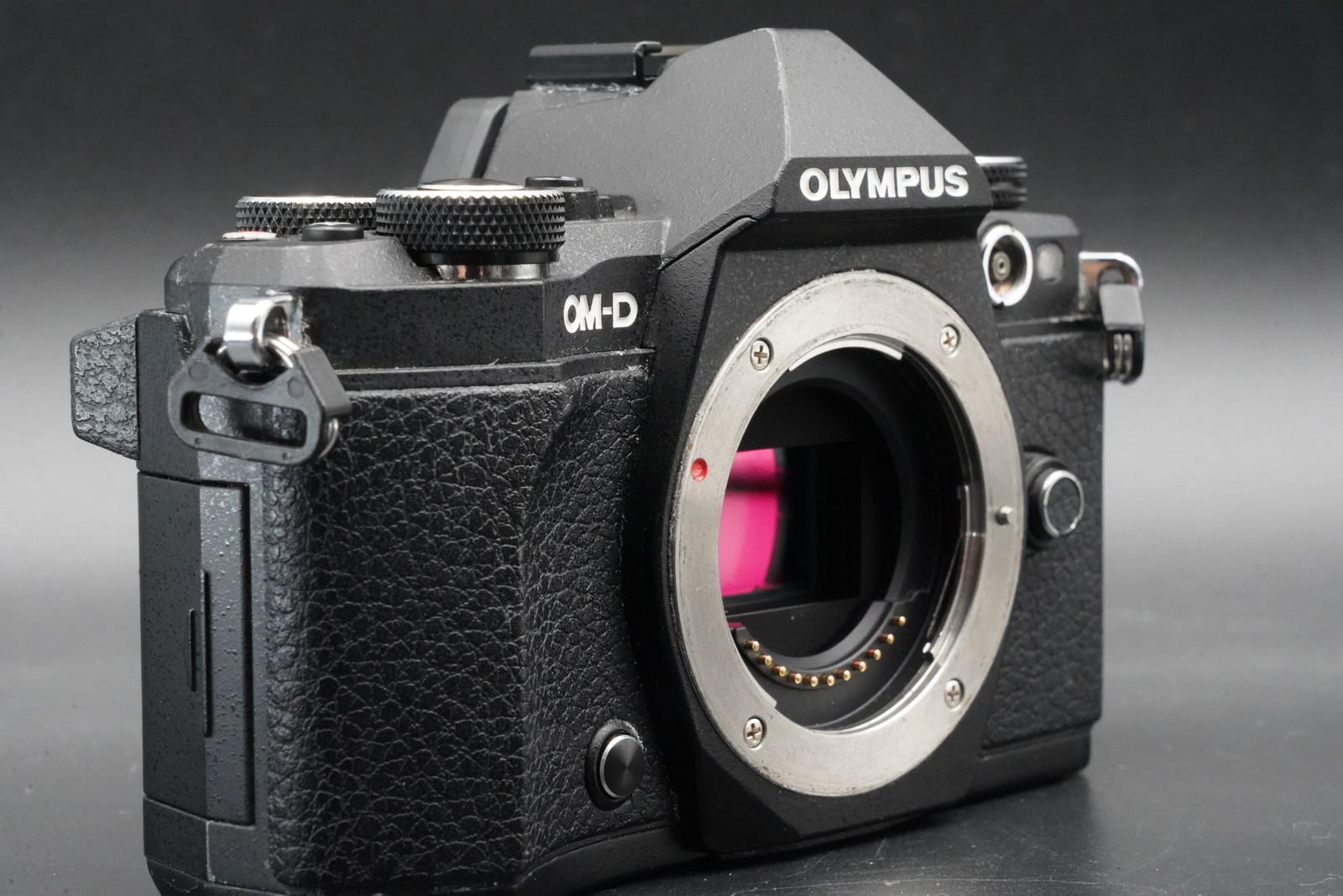 [1 Yr Warranty] Olympus OM-D E-M5 Mark II 16.1MP Digital SLR Camera Black 6410