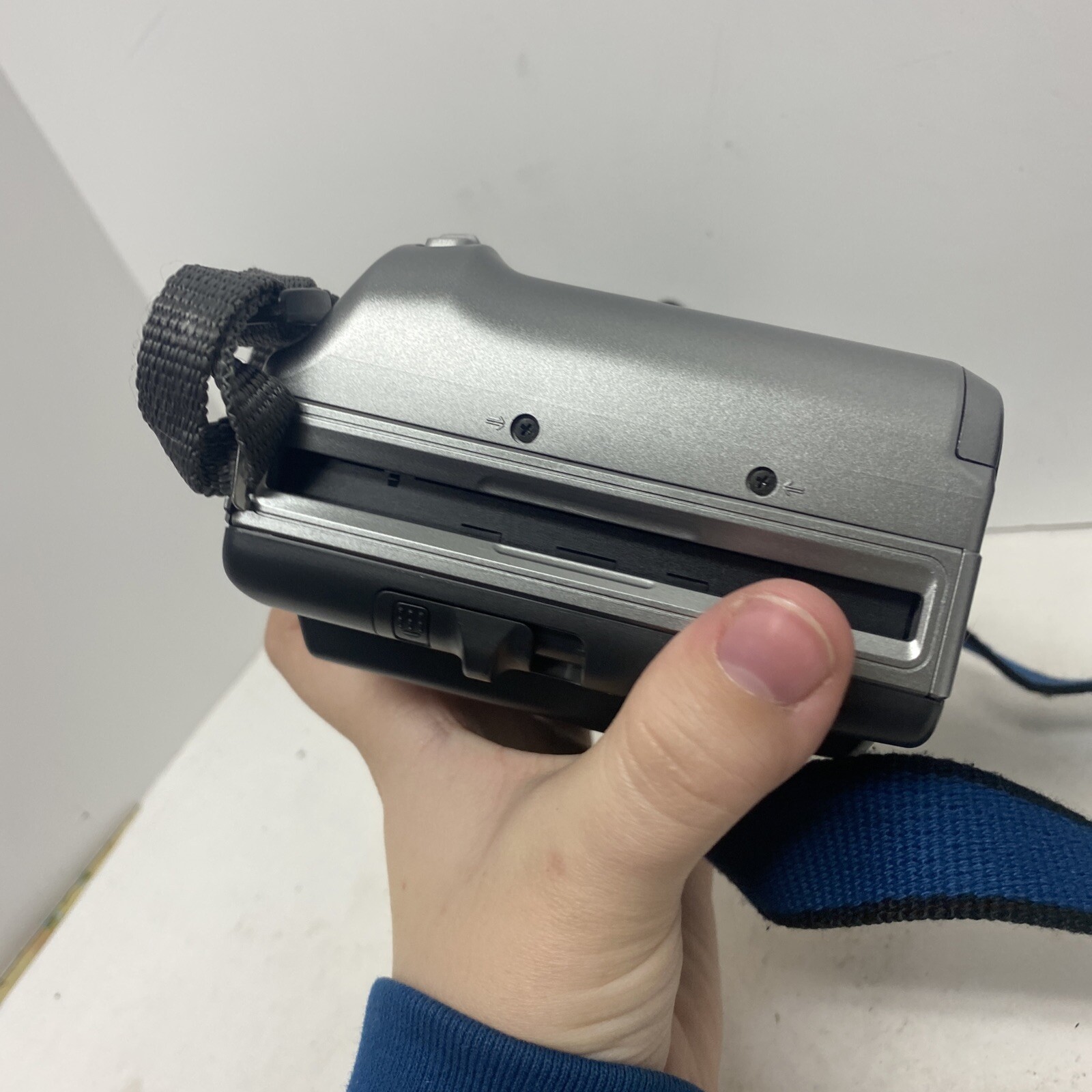 Sony Mavica MVC-FD90 1.6MP Digital Camera With Case