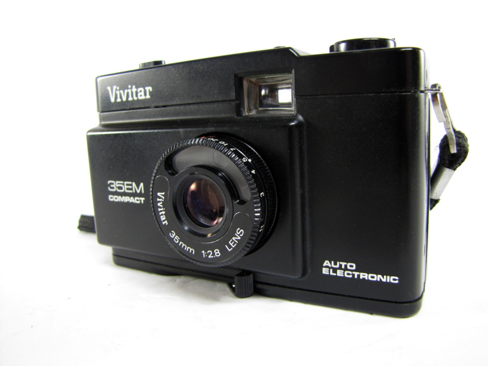 Vivitar 35EM Black Auto Exposure Built-In Light Meter 35mm Compact FILM Camera