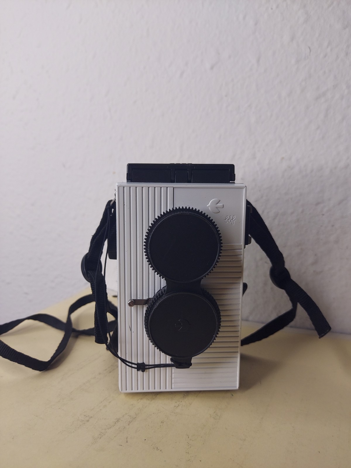 Super Headz Blackbird Fly 35mm Film Camera White