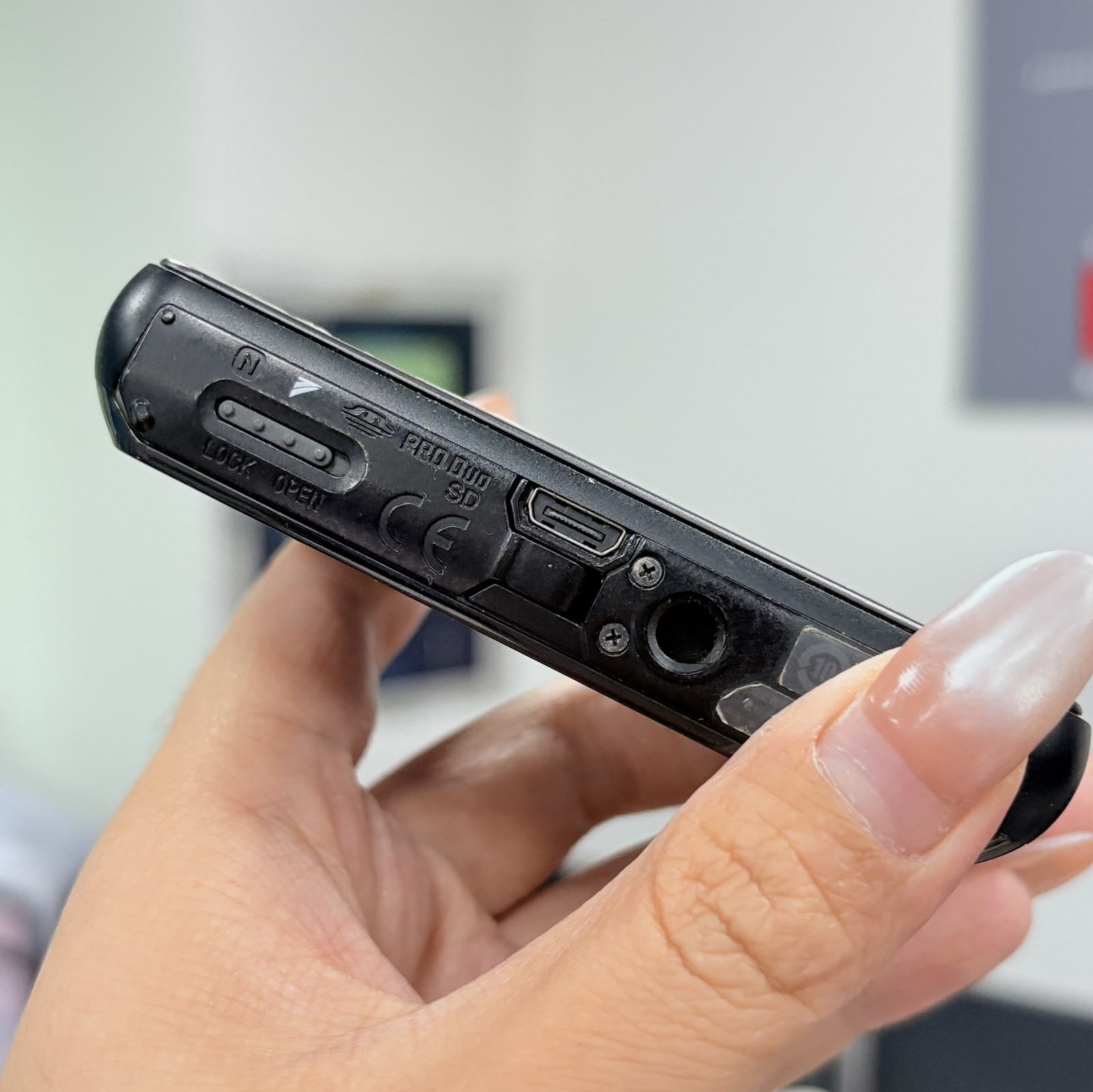 Sony Cyber-shot DSC-T99 Black 14MP 4x Zoom Touchscreen Camera With Accessories