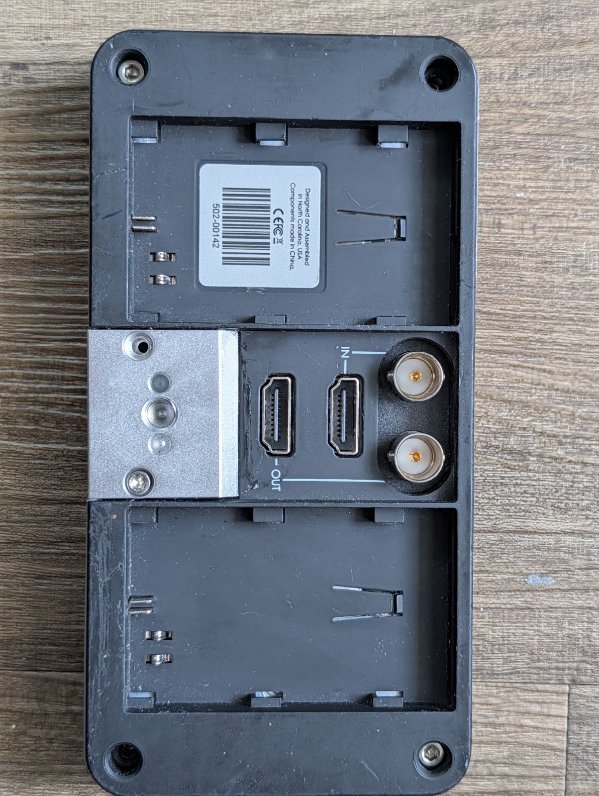 SmallHD 502 5″ LCD SdiHDMI Monitor w/ LPE6 Dummy Battery & Ptap Cable