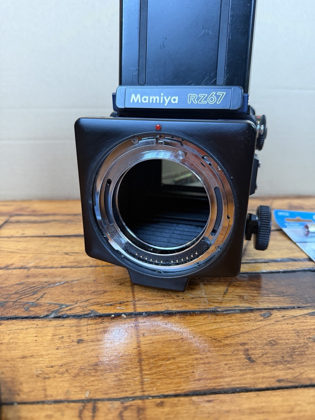 Mamiya RZ67 Pro Medium Format Film Camera with 220 Film Back & Batteries