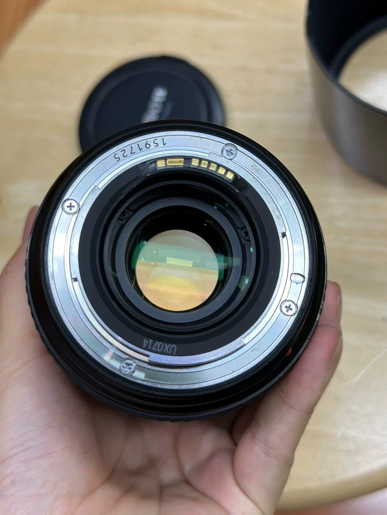 Canon EF 24-70mm f/2.8L USM I Bright f/2.8 Creamy Bokeh L Lens