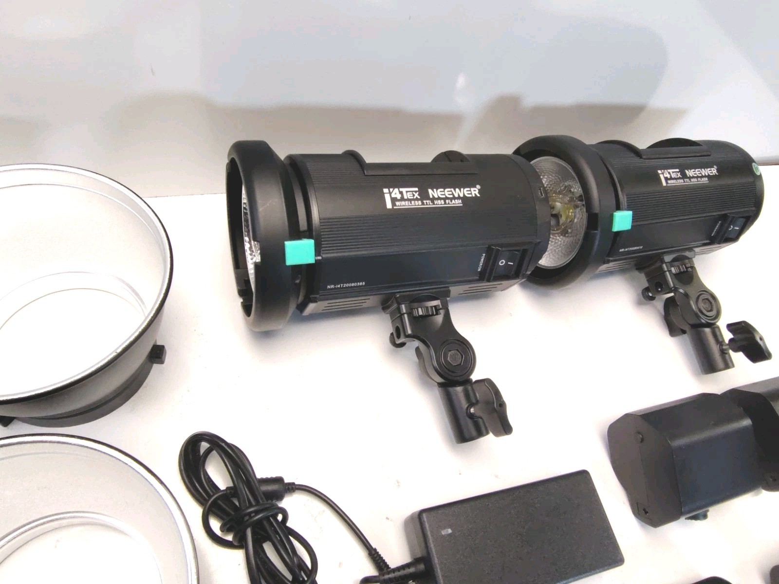 Neewer i4T EX Wireless TTL HSS Battery Powered Flash Pair w/ Remote