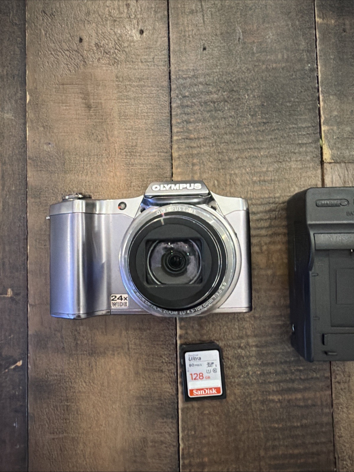 OLYMPUS SZ-14 – 14 MP Digital Camera – 720p HD Video w/ Charger, Sd Card Tested