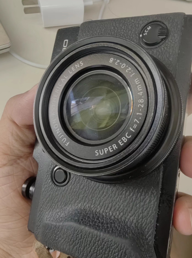 Fujifilm FinePix X30 12MP 4x Optical Zoom F2 0-2 8 Large Sensor WiFi EVF Black