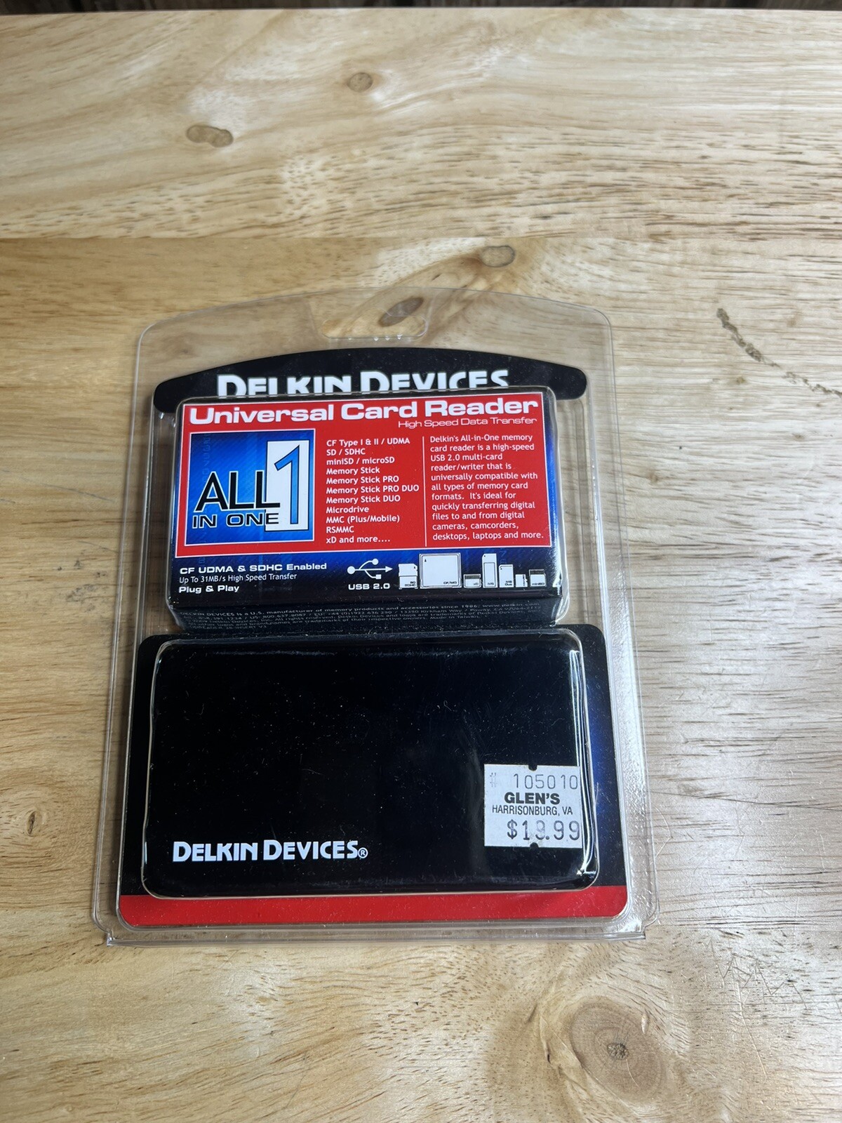 Delkin Devices 18-in-1 USB 2.0 Flash Memory Card Reader Free S/H