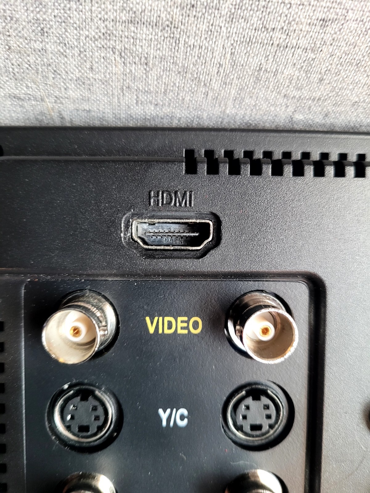 Ikan VX9e 9” HD-SDI LCD Field Monitor (W/ POWER SUPPLY No Battery)