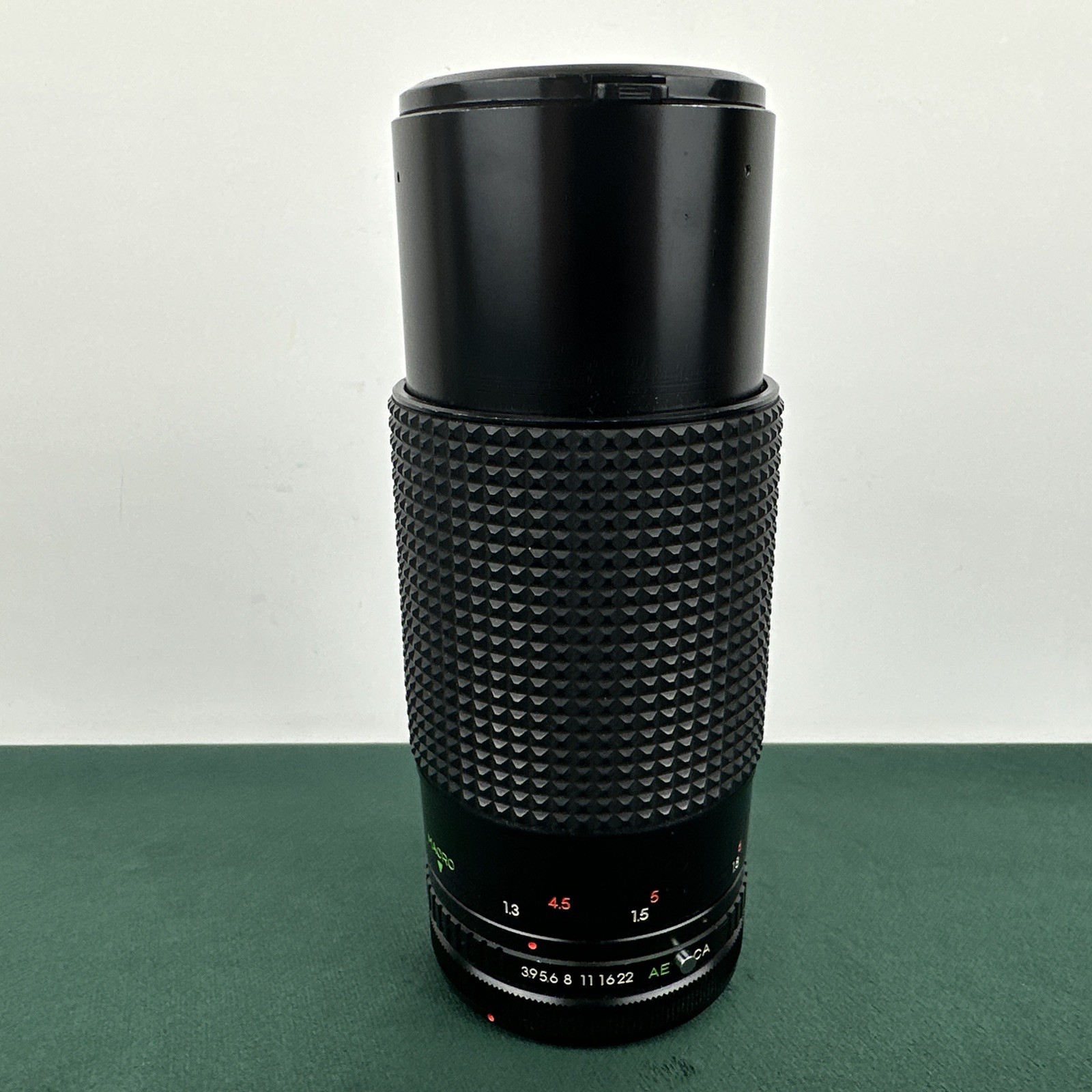 MC Auto Zoom 80-200mm f/3.9 Telephoto Lens 55mm Filter Thread – Vintage