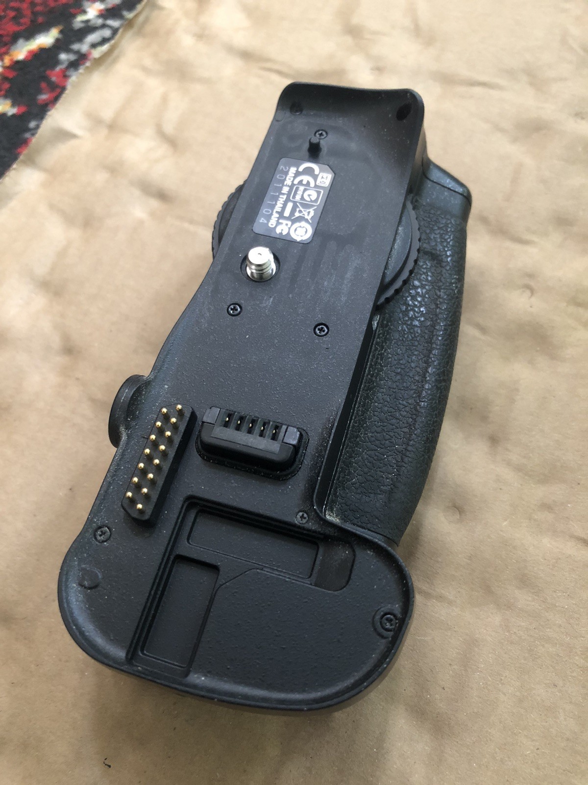 Nikon MB D10 Battery Grip And MC 30 Trigger For Nikon D300, D300s Nikon D 700