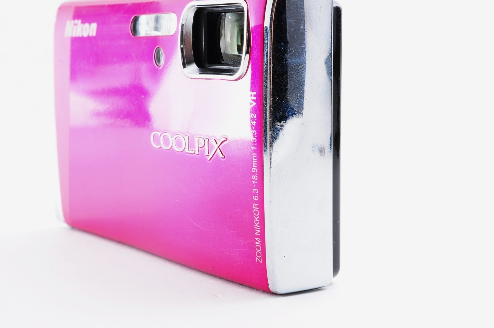 Nikon COOLPIX S51 Pink 8.1MP Digital Camera Tested Battery Charger Japan